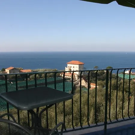 Hotel Pina Antico Francischiello 3*