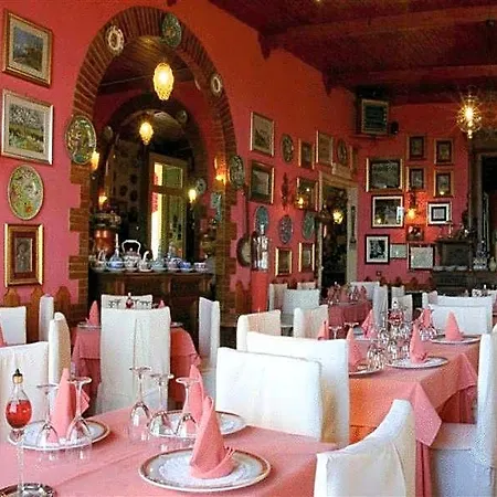 فندق Pina Antico Francischiello 3*